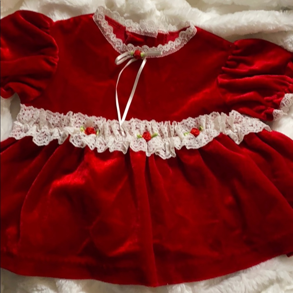 Brooke Lindsay red velvet dress with white lace cute for the holidays